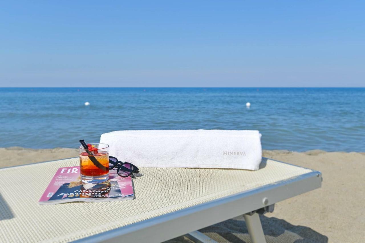 Deluxe Double or Twin Room,1227593588:JPEG